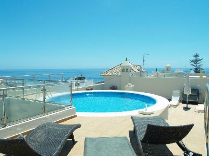 Maravilloso Apartamento Nerja Luaran gambar